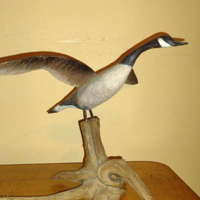 Pair of Bird Design Figurines- Swan and Goose (K)