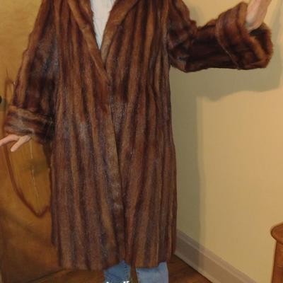 Vintage Marmot Fur Women's Coat-(K)