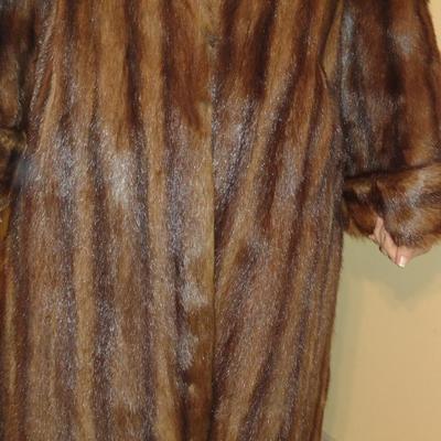 Vintage Marmot Fur Women's Coat-(K)