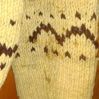 Original Handmade Cowichan Indian Raw Wool Sweater with Zippered Front (K)