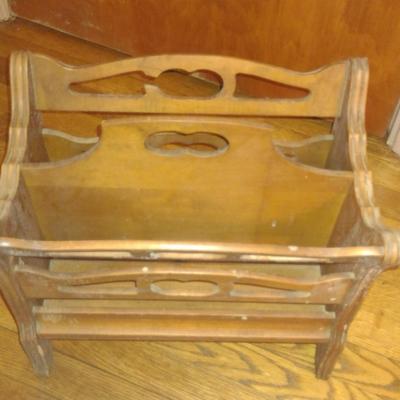 Wooden Magazine Rack (K)