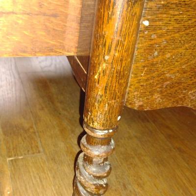 Vintage Tiger Oak Coffee Table with Drawer- Approx 33" x 23" x 13" Tall (K)