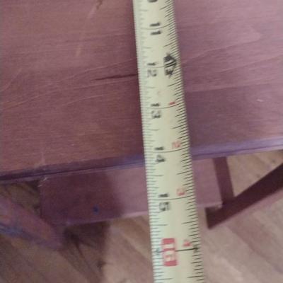 Wooden Accent/Side Table with Stretcher Shelf- Approx 16" X 14" X 29" Tall (K)