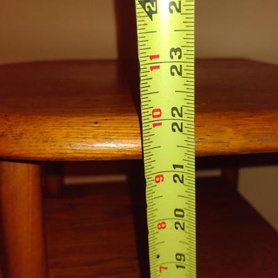 Vintage Wooden Two Tier Side/Accent Table with Stretcher Shelf (K)