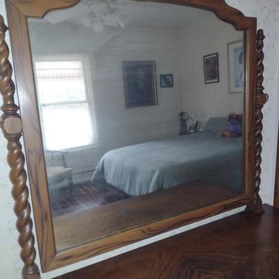 Vintage Wooden Two Over Two Drawer Dresser with Mirror and Barley Twist Accents- Approx 43" Wide (K)