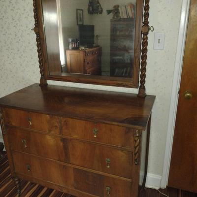 Vintage Wooden Two Over Two Drawer Dresser with Mirror and Barley Twist Accents- Approx 43" Wide (K)