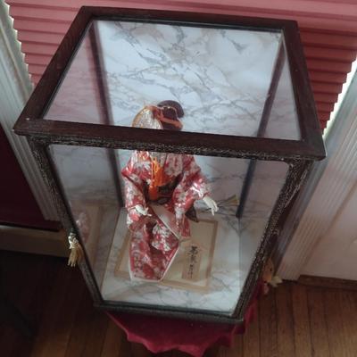 Vintage Japanese Geisha Doll in Glass Display Case (K)