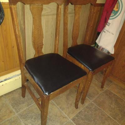 Set of Four Tiger Oak Urn Back Design Chairs (K)