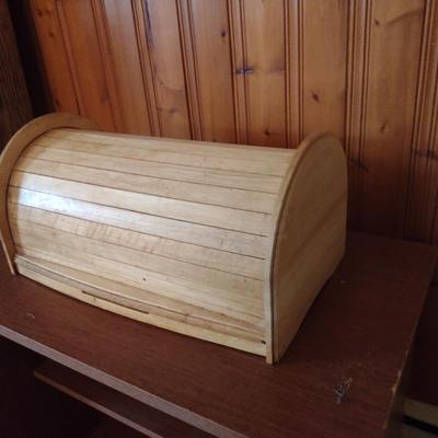 Wooden Roll-Up Top Bread Box- 15" Wide, 7 3/4" Tall (K)