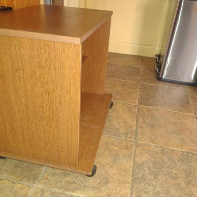 Wood Finish Media Stand with Adjustable Shelf (K)
