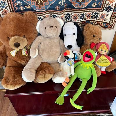 Vintage Stuffed Animal Lot - Snoopy, Kermit, Dakin