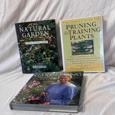 All Things Gardening Books (LR-DZ)