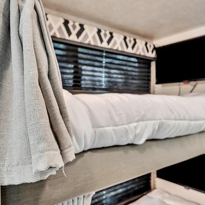 2022 Entegra Coach ODYSSEY RV