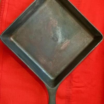 Griswold Cast Iron Square Utility Skillet