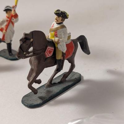 Vintage Tin/Pewter Soldiers