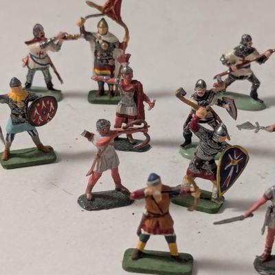 Vintage Tin/Pewter Soldiers Choice B