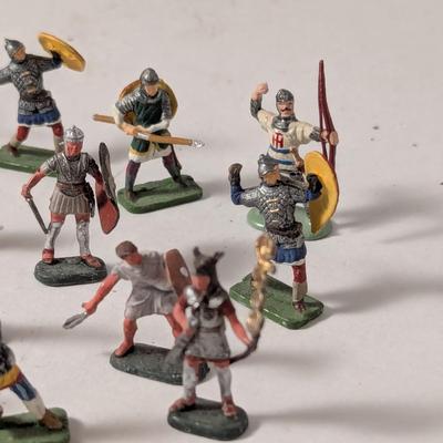 Vintage Tin/Pewter Soldiers Choice B