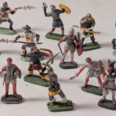 Vintage Tin/Pewter Soldiers Choice B