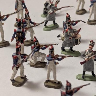 Vintage Tin/Pewter Soldiers Choice C