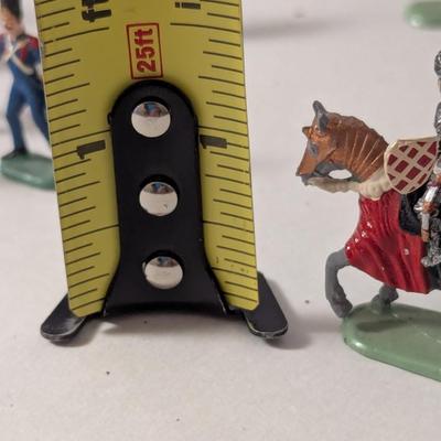 Vintage Tin/Pewter Soldiers Choice C