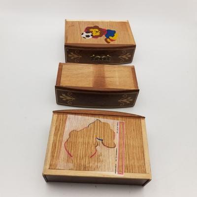 Lot of 5 Wind Up Music Box Inserts (Metal, 3 Working / 2 Non-Working), Wooden Music Box (As-Is, For Parts) Switzerland Sankyo Japan