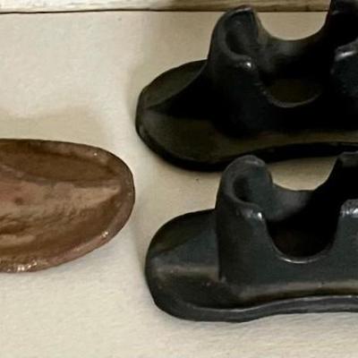 Antique Cast Iron Cobbler's Shoe Stand With 3 Shoe Forms