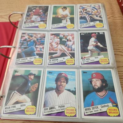 1985 Topps Complete Set Baseball Cards in Album