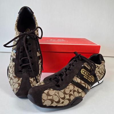 LOT 1A: Coach Casual Shoes Size 7, New in Box