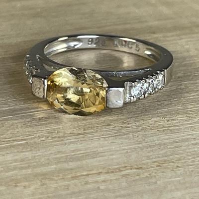 Sterling Silver Yellow stone Ring 6