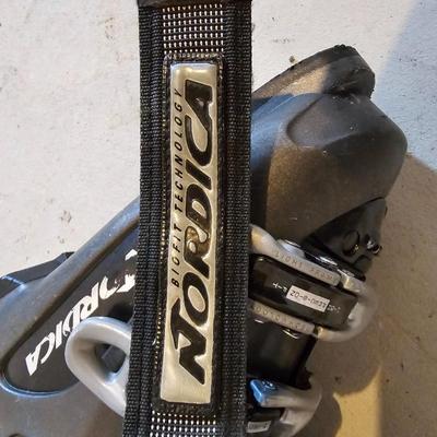 Dymastar Skis with boots and poles Exclusive legend DA7KF02