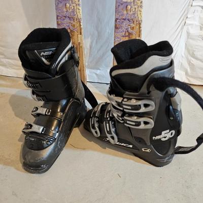 Dymastar Skis with boots and poles Exclusive legend DA7KF02