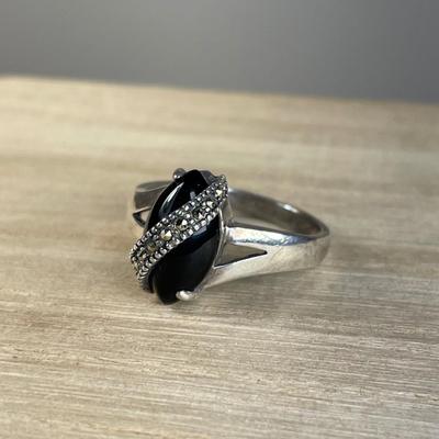 Onyx Sterling silver Ring 9.5