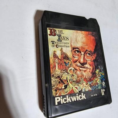 7 8 track cassettes - near mint condition - Dolly Pardon - Elvis - Burl Ives and more