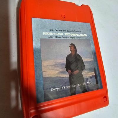 7 8 track cassettes Near mint condition - Ray Conniff - Johnny Cash - Neil Sedaka and more !