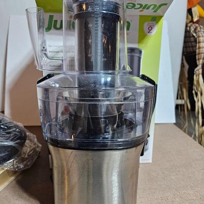 Lightly used - Juiceman Juice extractor