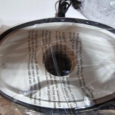 Oster Food steamer Appears new in opened box