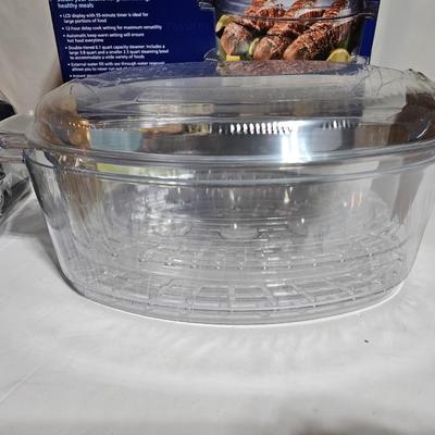 Oster Food steamer Appears new in opened box