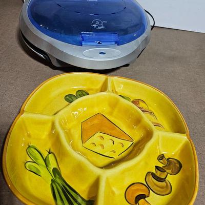 George Foreman Lean Green grilling machine with 1970 Las Angeles Potteries divided serving dish 4/5