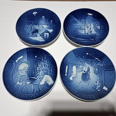 1977-1979 Bing & Grondahl Copenhagen Porcelain Christmas Plates