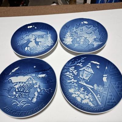 1980-1983 Bing & Grondahl Copenhagen Porcelain Christmas Plate