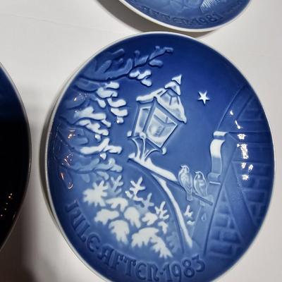 1980-1983 Bing & Grondahl Copenhagen Porcelain Christmas Plate