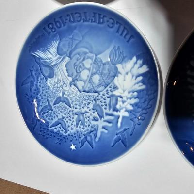 1980-1983 Bing & Grondahl Copenhagen Porcelain Christmas Plate