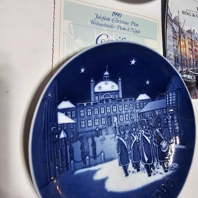 1988 -1991 Bing & Grondahl Copenhagen Porcelain Christmas Plate