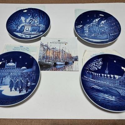 1988 -1991 Bing & Grondahl Copenhagen Porcelain Christmas Plate