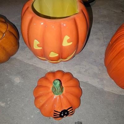 Halloween Decorations - Vintage paper balls - Ceramic pumpkins - Witch luminaries and more