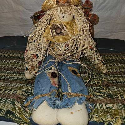 Thanksgiving and Fall decorations - scarecrows - pumpkins - Turkeys and more