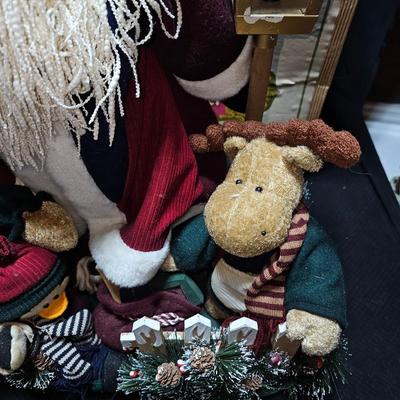 Grandeur Noel Collectors edition Fabric Santa & Friends with original box