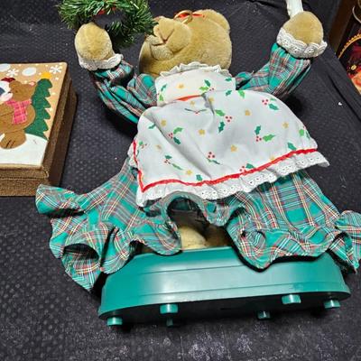Christmas Teddy Bear collection with Quilted tree skirt Christmas Musical Lighted Animated Santa & Mrs. Claus Teddy Bears- 13”