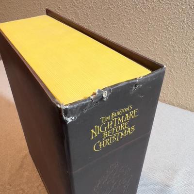 Story Book Ornament Set, Tim Burton Nightmare before Christmas