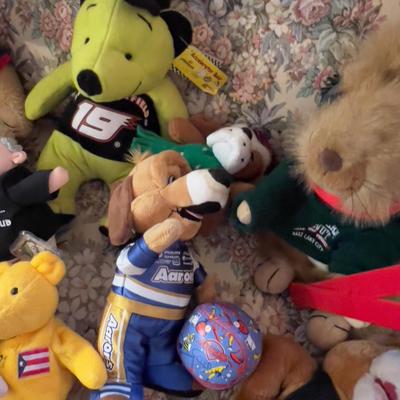 Collection of PLUSHY Stuffies